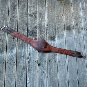 Devoucoux Brown Padded Anatomic English Jumper Girth - 52”